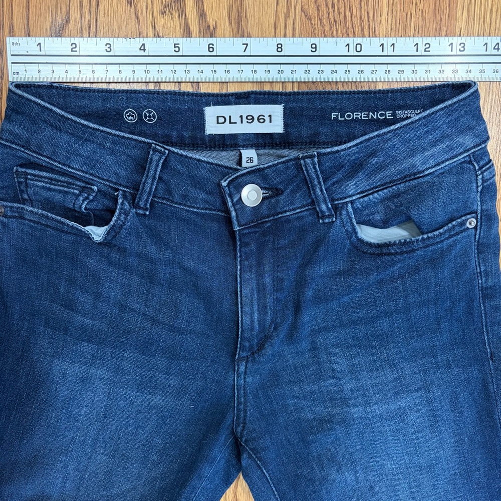 DL1961 Florence Instasculpt Cropped Stranded Jeans - Picture 6 of 9